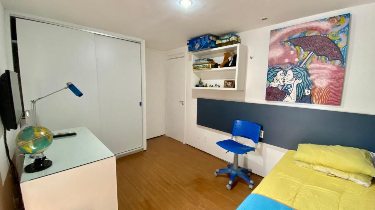 Vista Mar, 2 Suítes, Wc Social,2 Vagas *