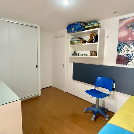 Vista Mar, 2 Suítes, Wc Social,2 Vagas *