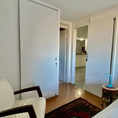 Apartamento Vista Mar, 2 Suítes, Wc Social,2 Vagas Fortaleza (Ceara)
