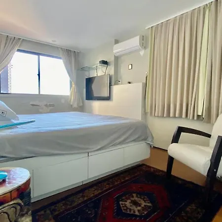 Vista Mar, 2 Suítes, Wc Social,2 Vagas Apartamento