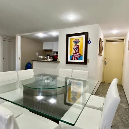 Apartamento Vista Mar, 2 Suítes, Wc Social,2 Vagas *